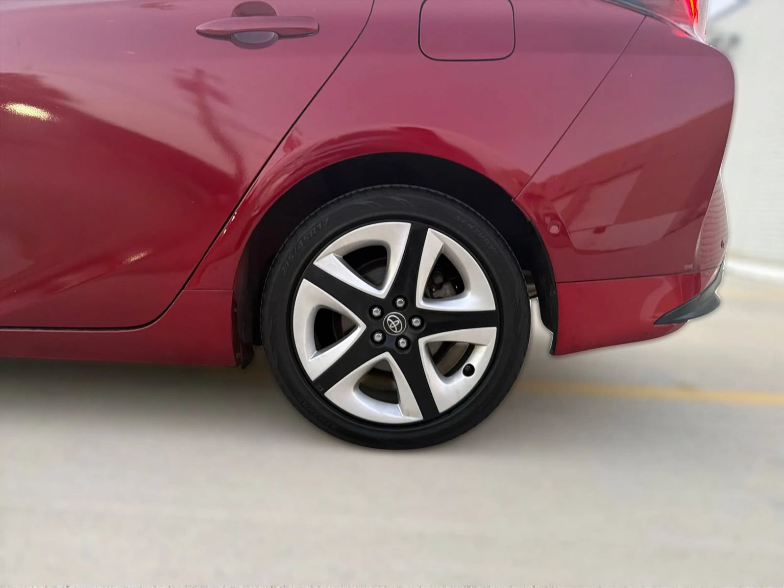 Used 2017 Toyota Prius Four Touring FWD image 30
