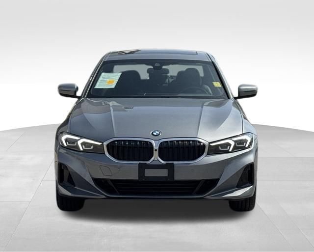 Certified 2023 BMW 330i xDrive Sedan w/ Parking Assistance Package image 13