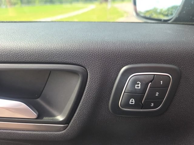 Used 2022 Ford Escape Titanium AWD/4WD image 23