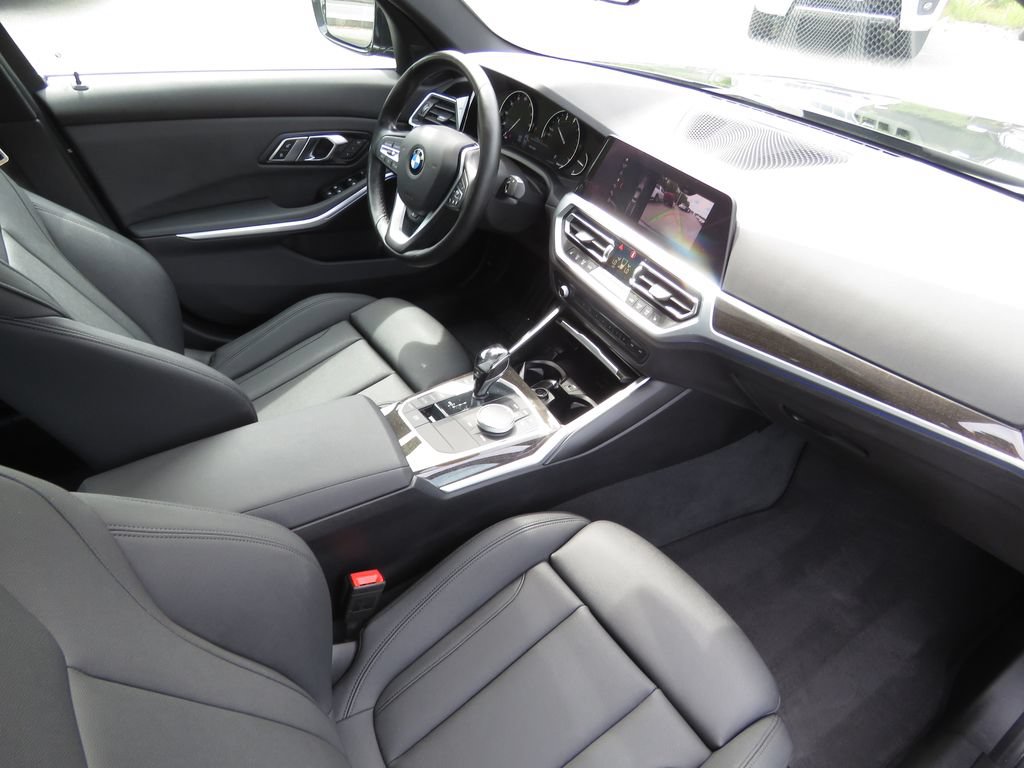 Used 2020 BMW 330i xDrive Sedan w/ Convenience Package AWD/4WD image 14