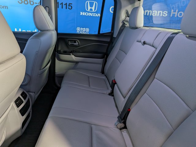 Certified 2017 Honda Ridgeline RTL-T image 17