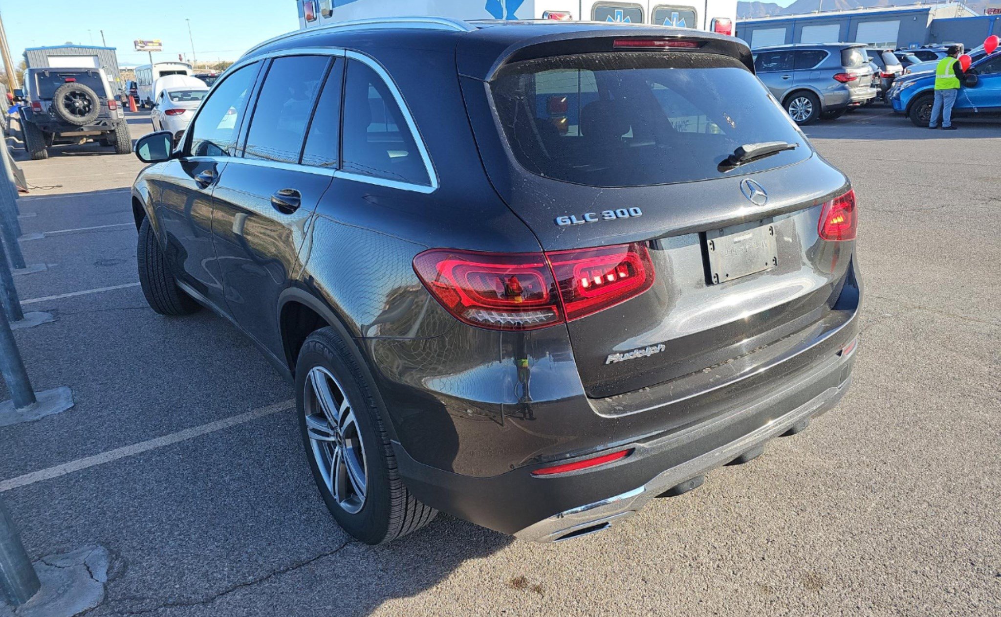 Used 2020 Mercedes-Benz GLC 300 image 4