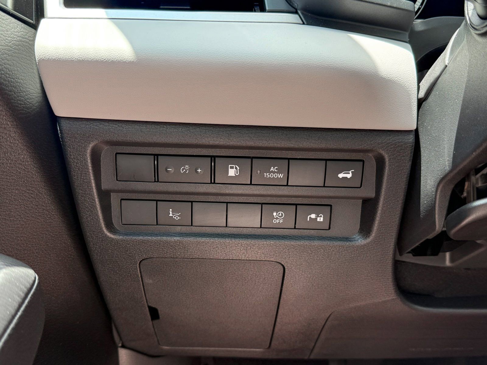 New 2025 Mitsubishi Outlander SEL image 43