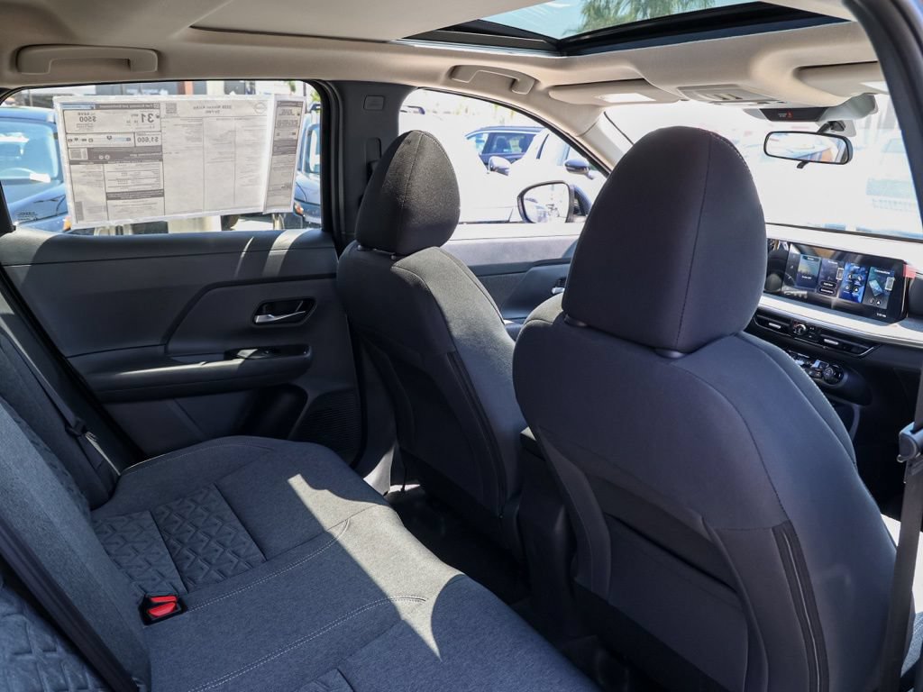 New 2026 Nissan Kicks SV w/ SV Premium Package FWD image 17