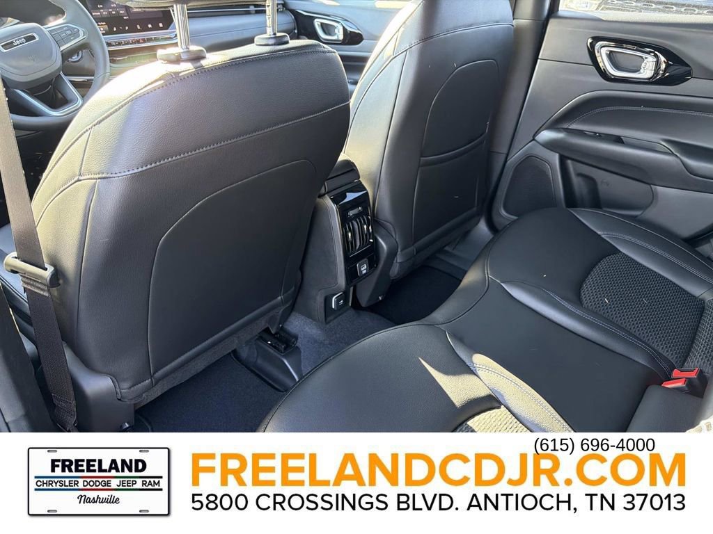 New 2026 Jeep Compass Latitude image 15