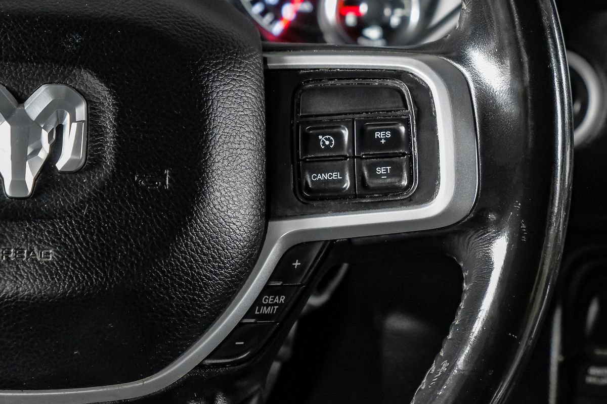 Used 2020 RAM 2500 Big Horn w/ Night Edition AWD/4WD image 19