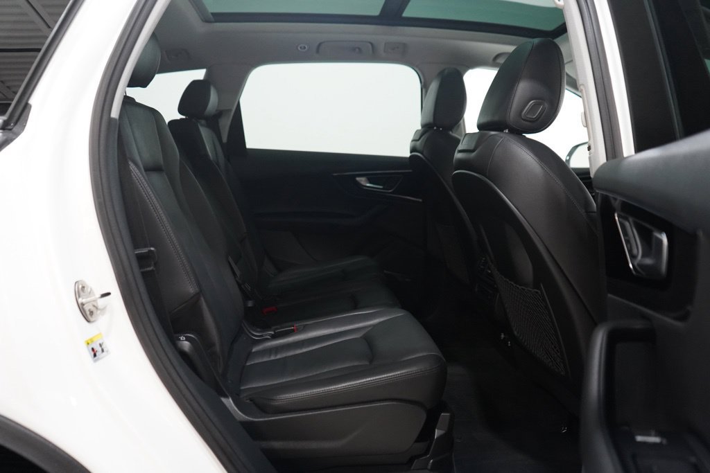 Used 2019 Audi Q7 3.0T Premium Plus w/ Premium Plus Package AWD/4WD image 32