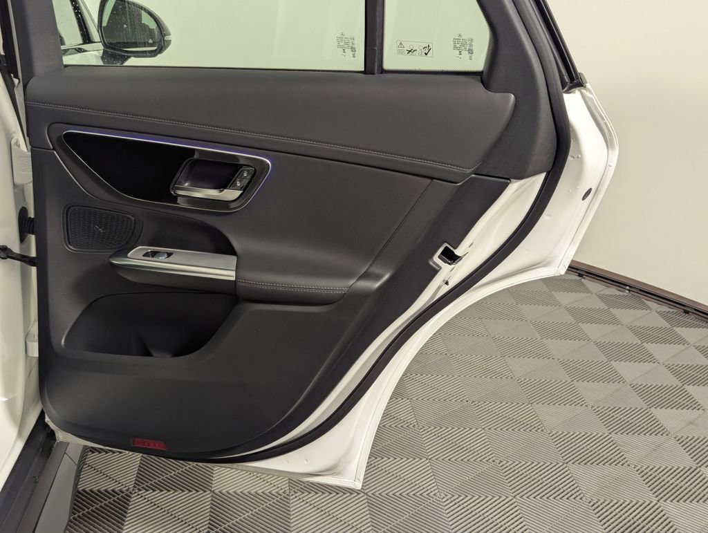 Used 2025 Mercedes-Benz GLC 43 AMG 4MATIC image 55