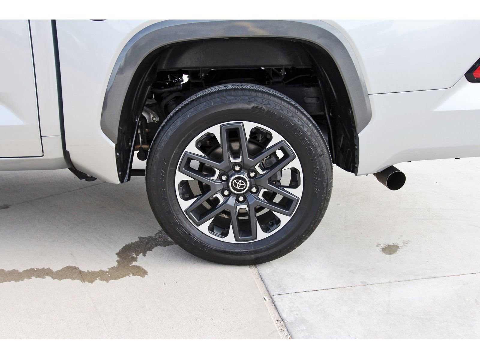 Used 2022 Toyota Tundra Limited w/ Power Package image 30