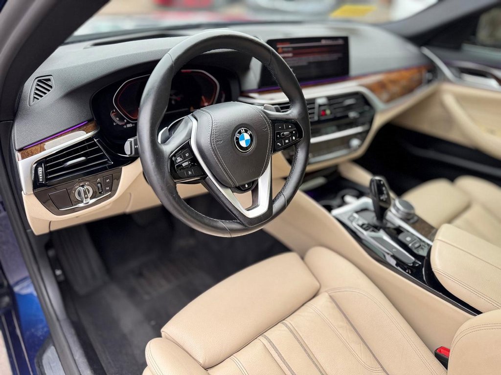 Used 2020 BMW 540i xDrive w/ Premium Package image 13