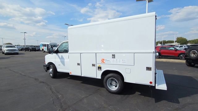 New 2025 Chevrolet Express 3500 w/ Power Convenience Package RWD image 6