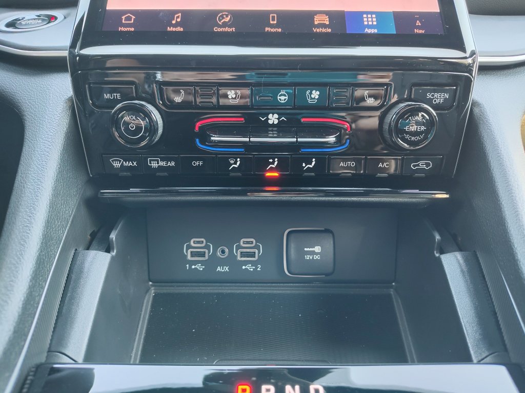 New 2025 Jeep Grand Cherokee Limited w/ Luxury Tech Group II RWD image 21