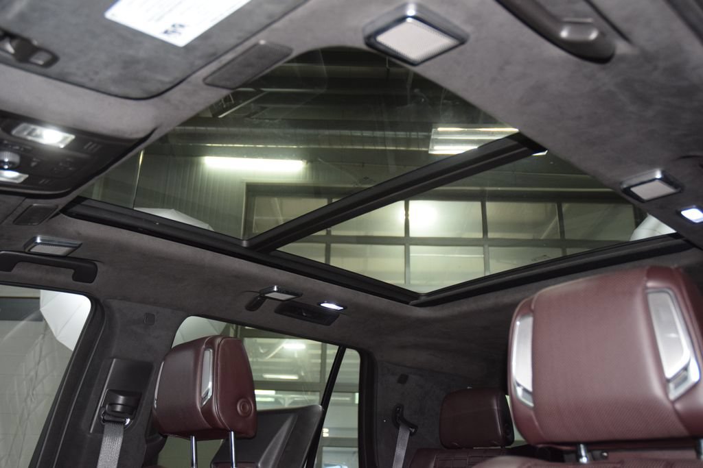 Used 2023 Cadillac Escalade Premium Luxury Platinum AWD/4WD image 53