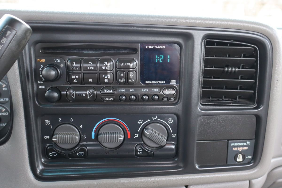 Used 1999 Chevrolet Silverado 1500 LS w/ Firm Ride Suspension Pkg image 26