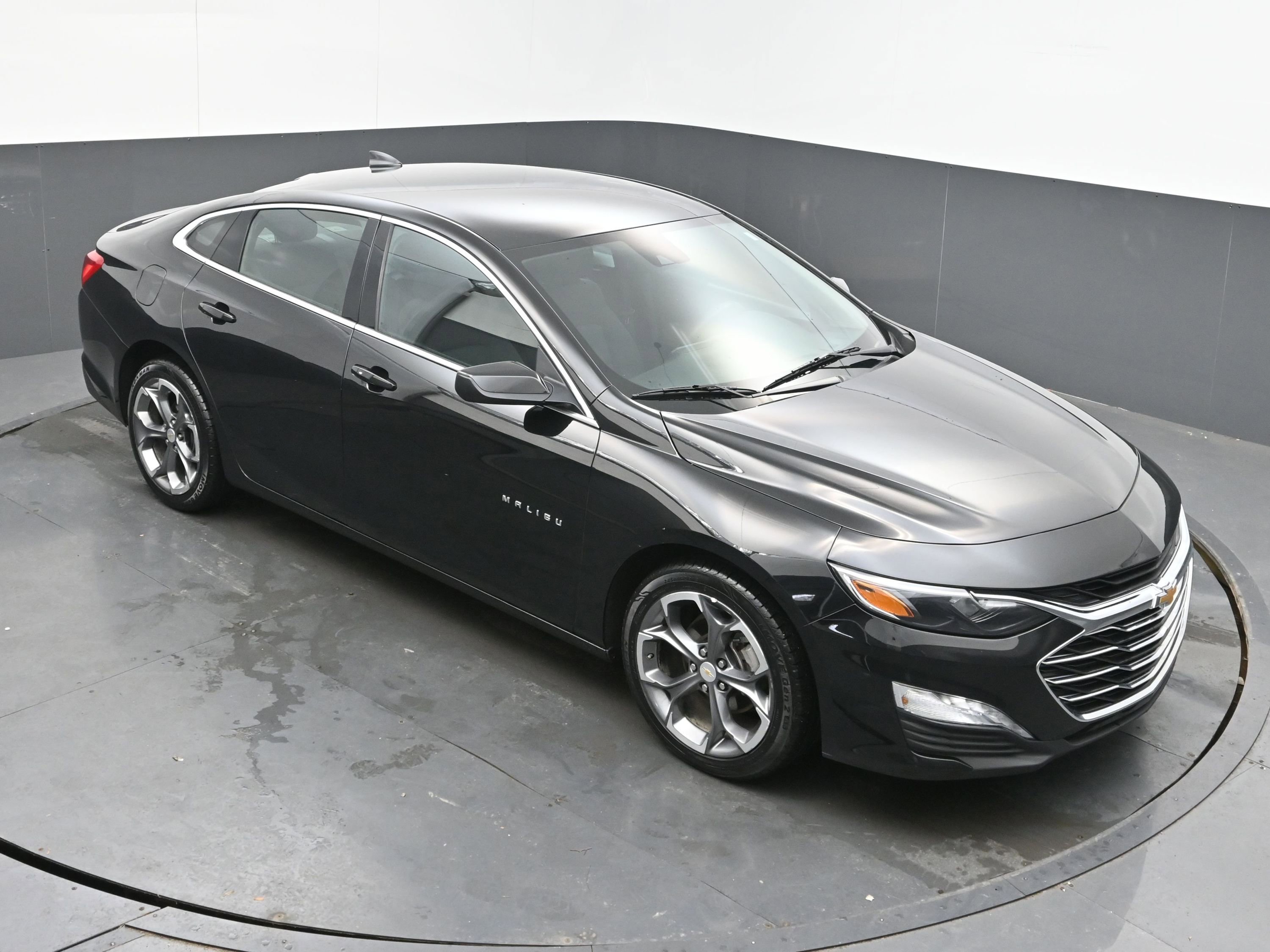 Used 2024 Chevrolet Malibu LT image 28