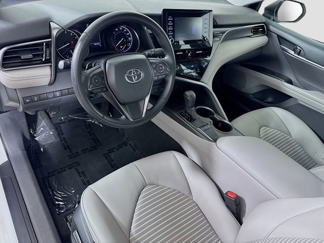 Certified 2023 Toyota Camry SE w/ Convenience Package image 18