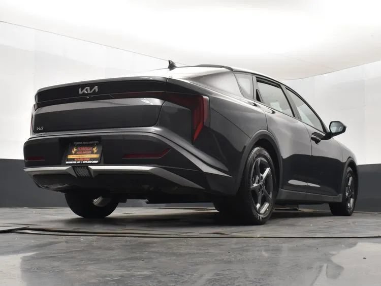 Used 2025 Kia K4 FWD image 13