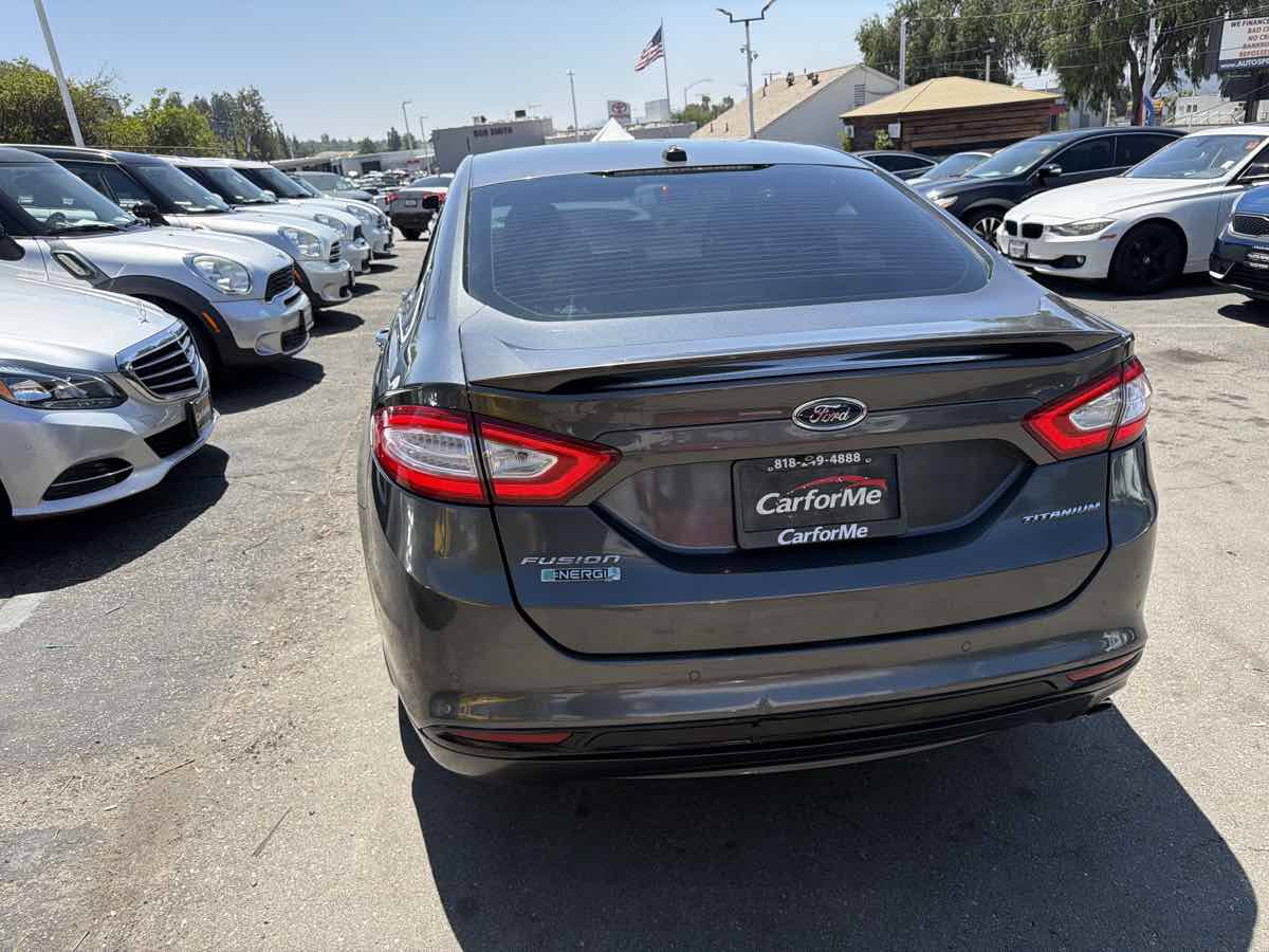 Used 2015 Ford Fusion Energi Titanium w/ Driver Assist Package FWD image 5