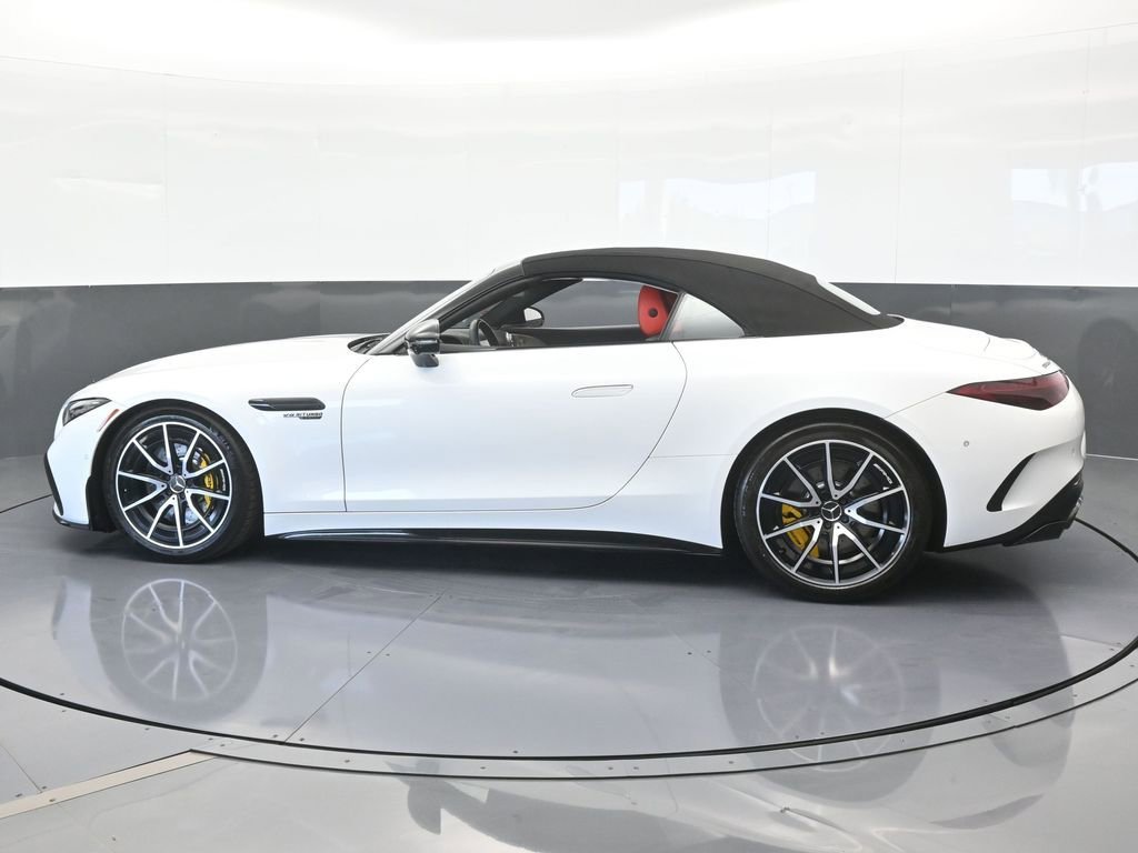 Used 2022 Mercedes-Benz SL 63 AMG 4MATIC video 3