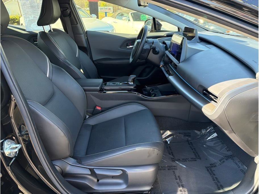 Used 2024 Toyota Prius XLE image 12