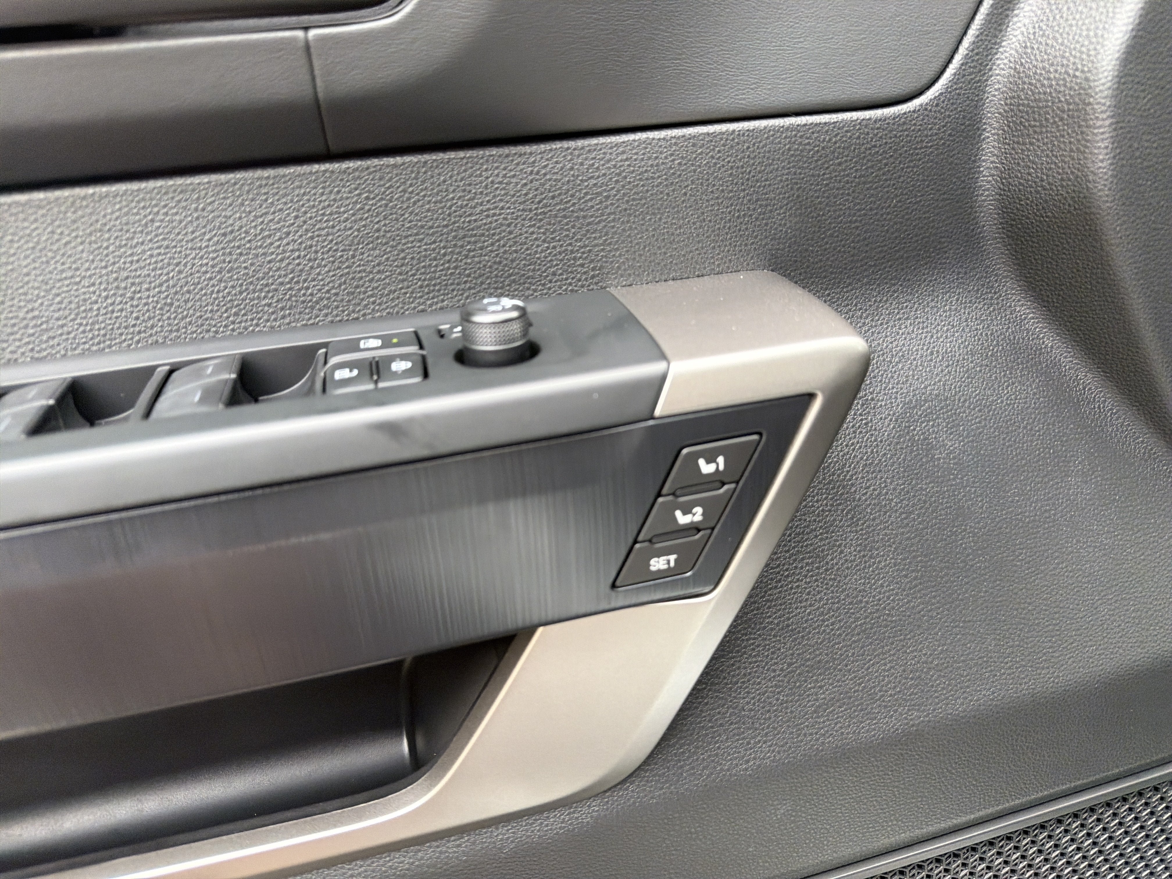New 2026 Toyota Sequoia Platinum AWD/4WD image 11