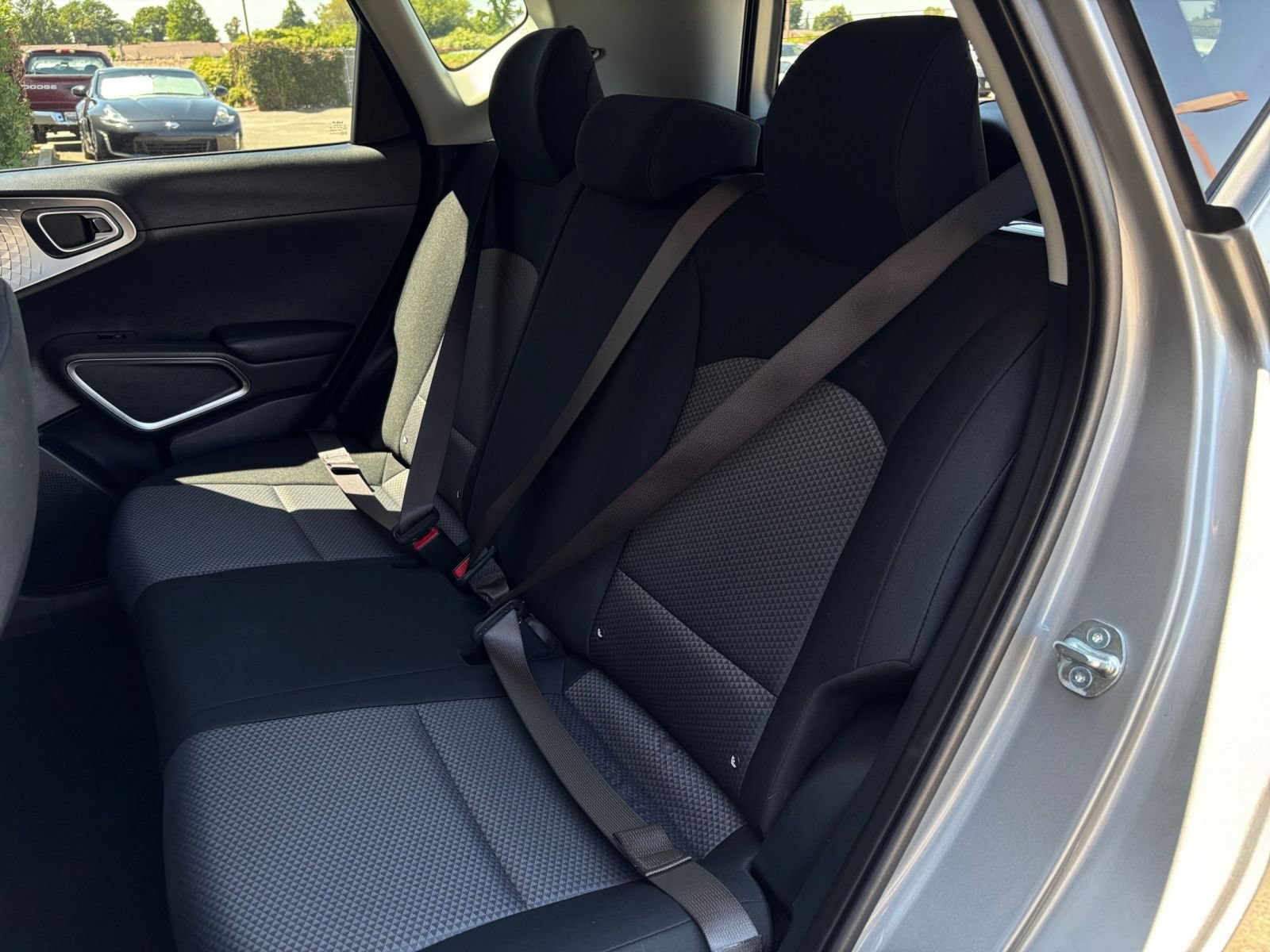 Used 2025 Kia Soul LX w/ LX Technology Package FWD image 30