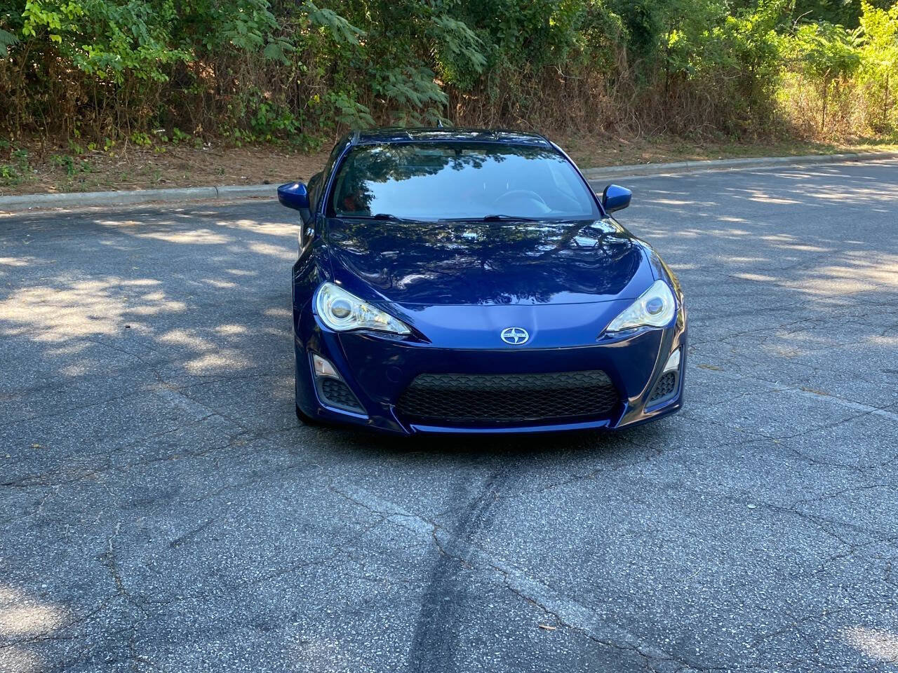 Used 2015 Scion FR-S RWD image 2