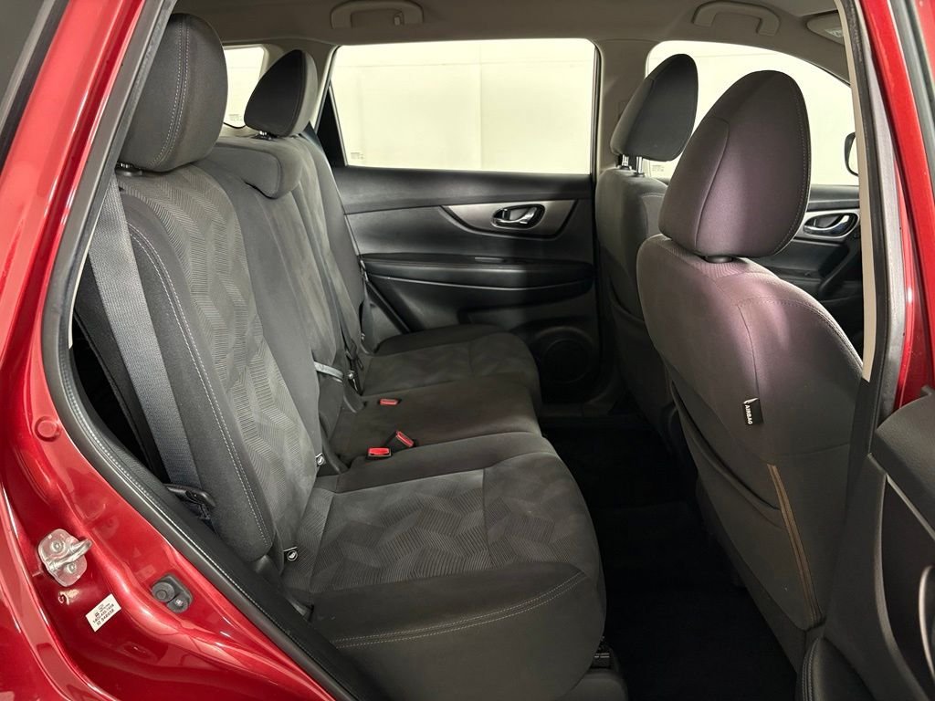 Used 2016 Nissan Rogue S FWD image 36
