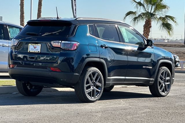 New 2026 Jeep Compass Limited AWD/4WD image 3