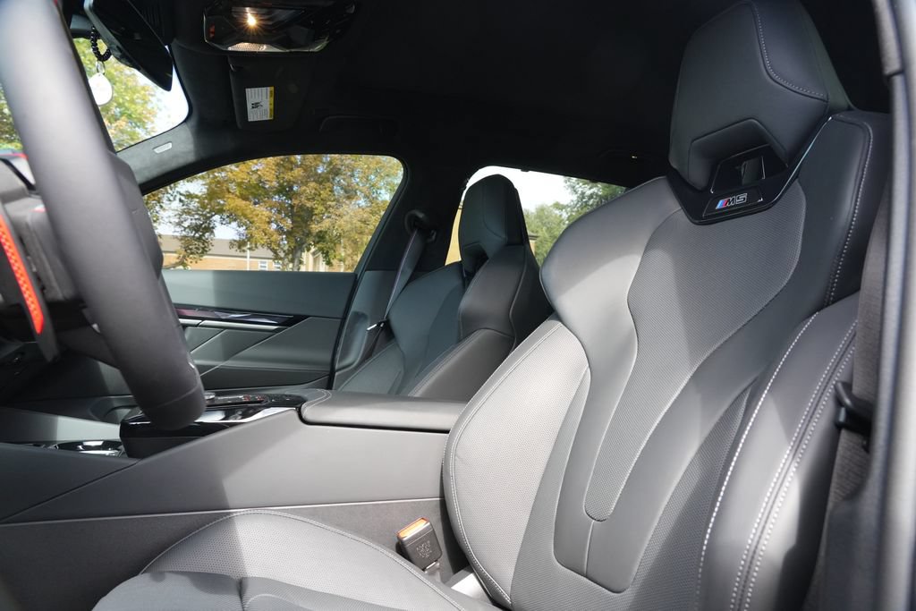 Used 2026 BMW M5 Touring AWD/4WD image 13