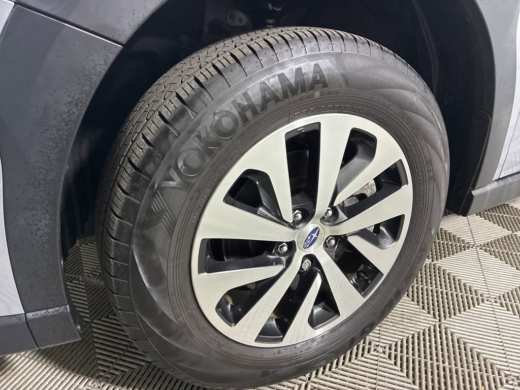 Certified 2023 Subaru Outback Premium image 4