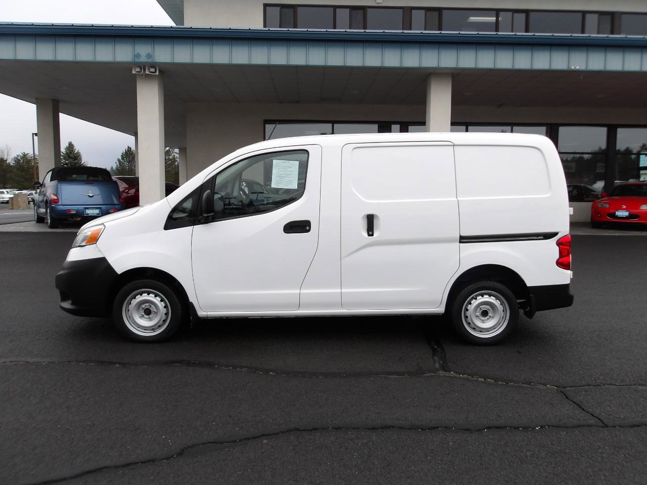 Used 2018 Nissan NV200 S w/ Cruise Control Package FWD image 2