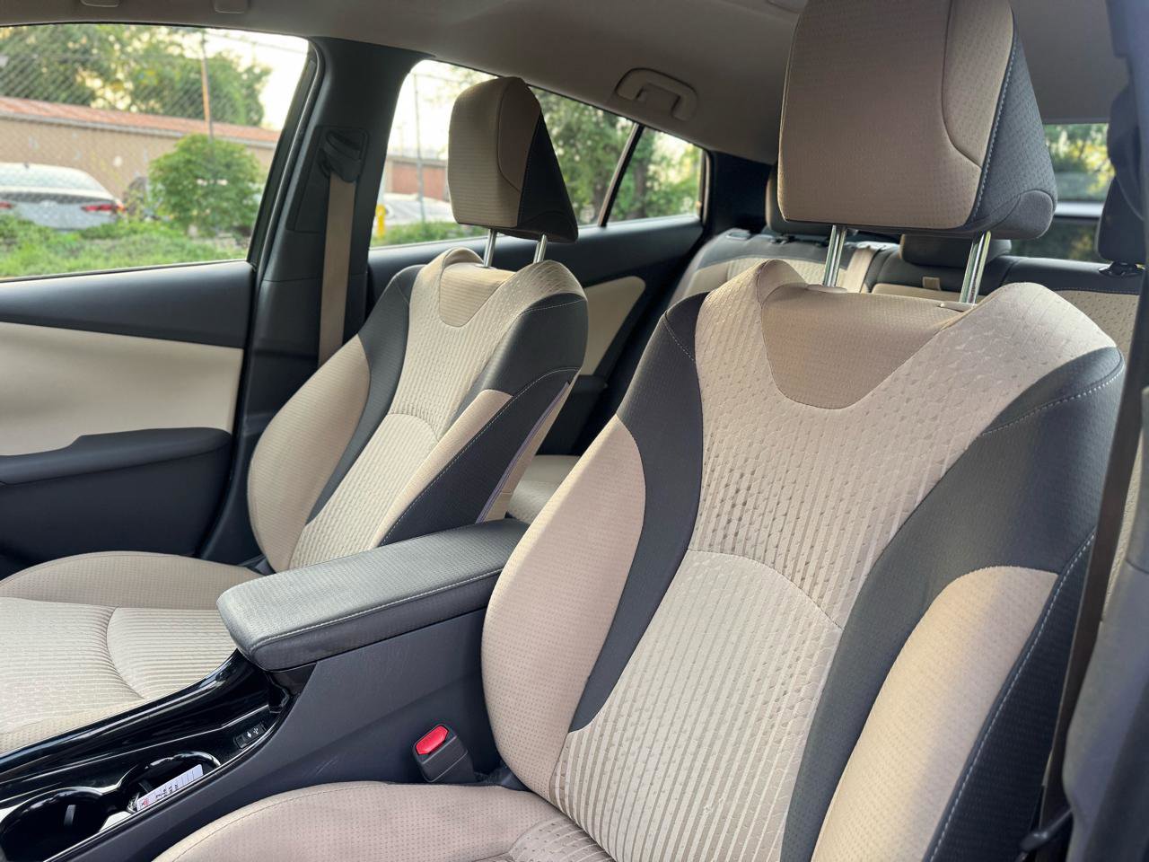 Used 2017 Toyota Prius Three FWD image 13