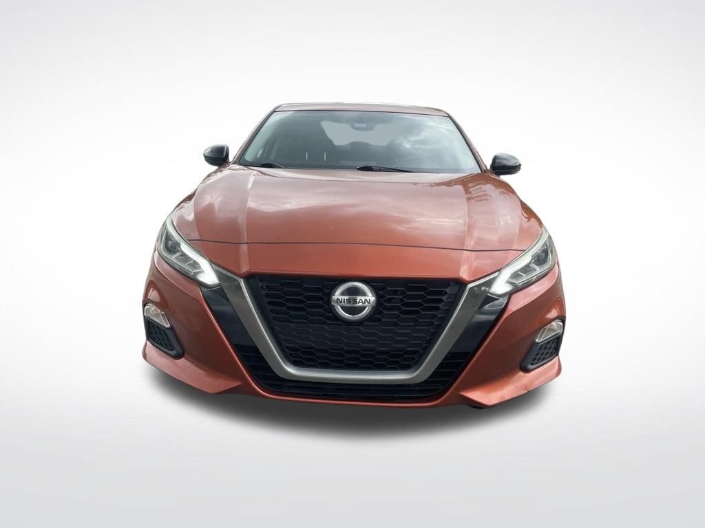 Used 2019 Nissan Altima 2.5 SR w/ SR Premium Package FWD image 3