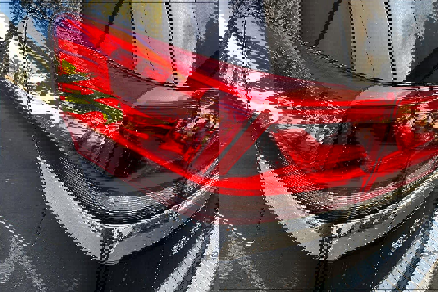 Used 2021 Volkswagen Atlas SEL Premium image 29