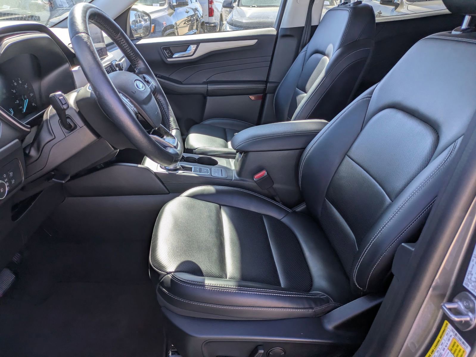 Used 2021 Ford Escape SEL image 10