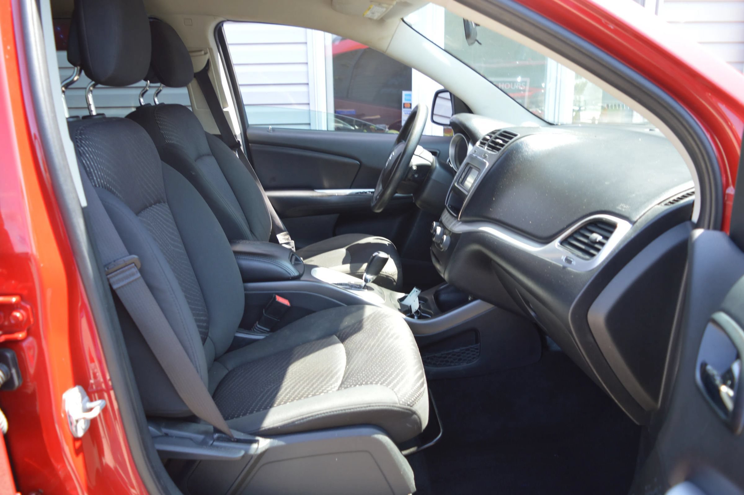 Used 2016 Dodge Journey SXT FWD image 18