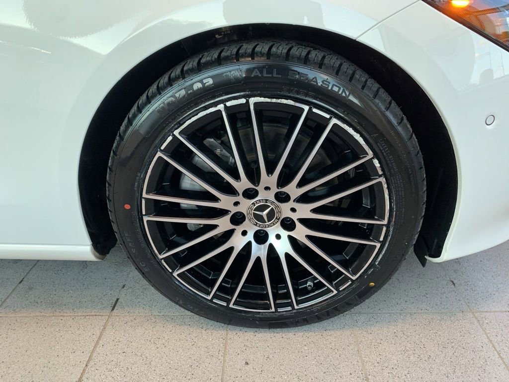 Used 2025 Mercedes-Benz C 300 4MATIC Sedan image 23