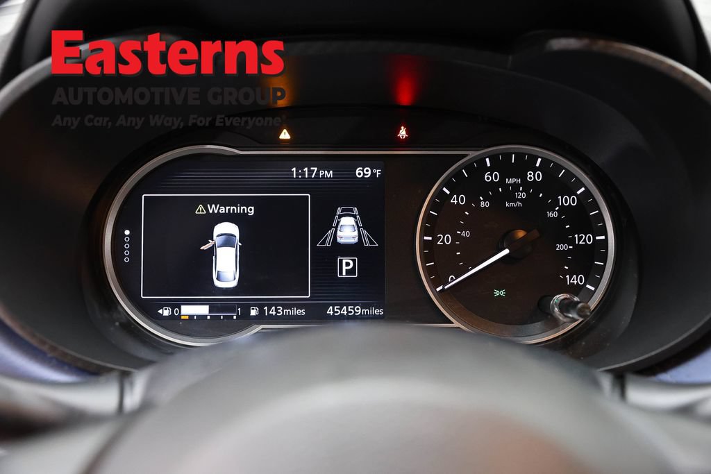Used 2023 Nissan Versa SV FWD image 18