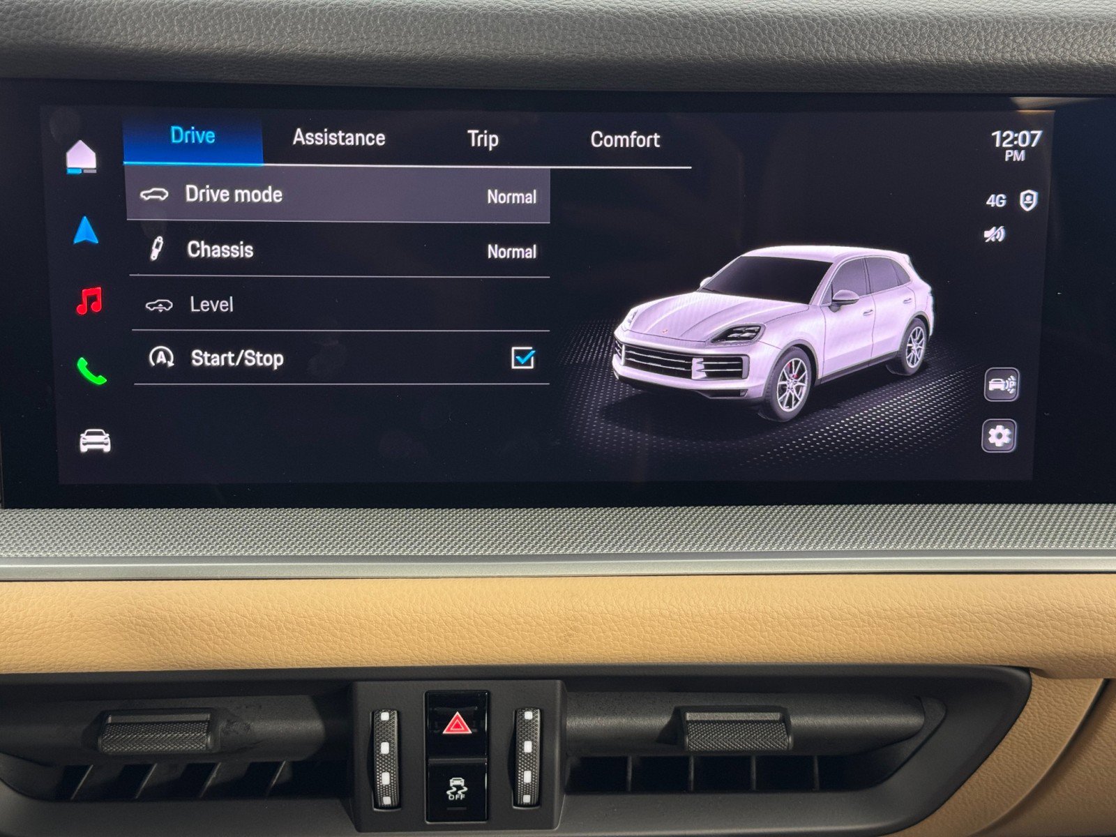 Used 2025 Porsche Cayenne S w/ Premium Package Plus image 28