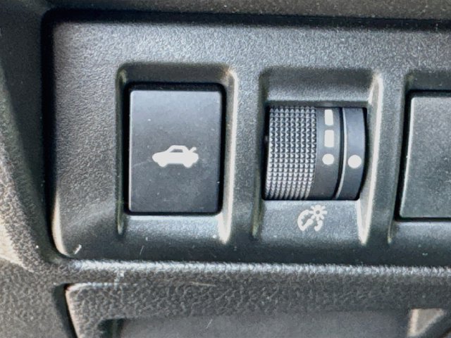 Used 2024 Subaru Legacy Premium AWD/4WD image 13