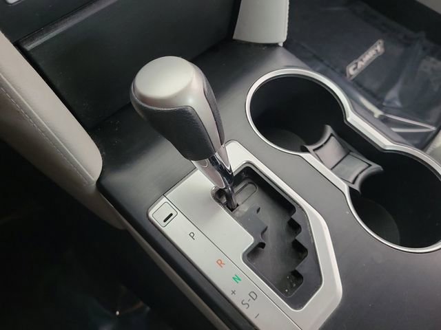 Used 2012 Toyota Camry LE image 8