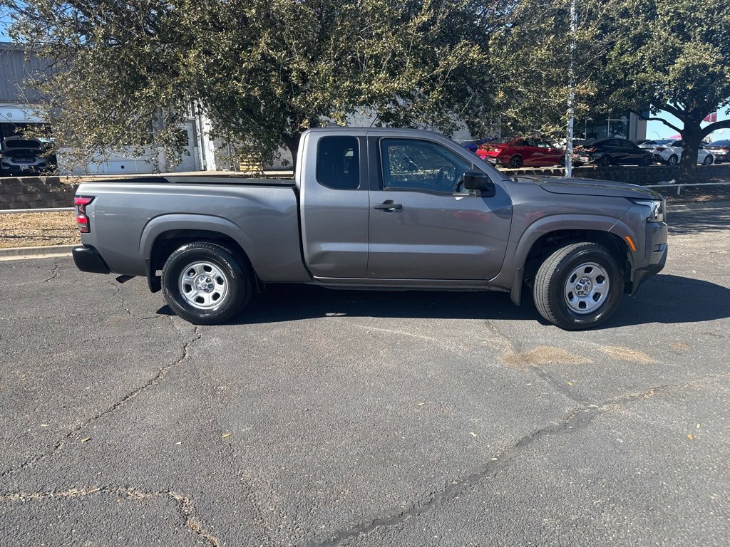 Used 2022 Nissan Frontier S image 2