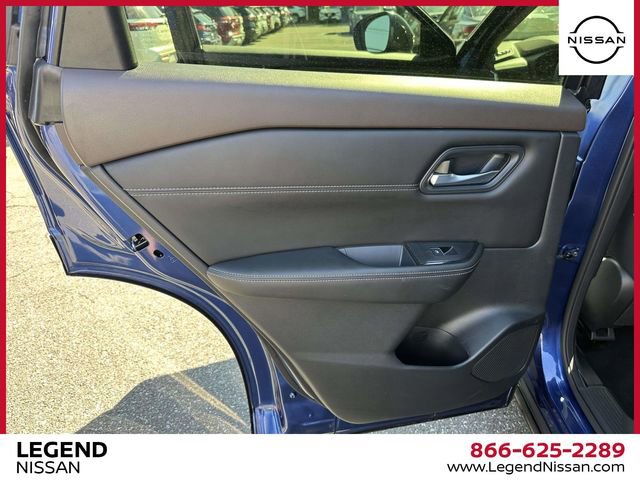 Used 2023 Nissan Rogue SL image 18