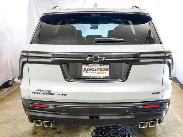 New 2026 Chevrolet Traverse RS w/ LPO, Floor Liner Package AWD/4WD image 6