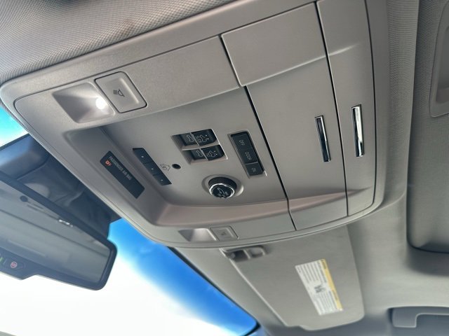 Certified 2020 Chevrolet Suburban Premier w/ Premier 6.2L Value Package image 17