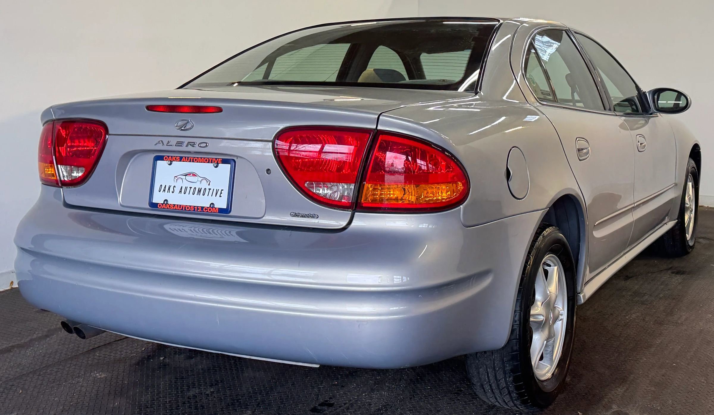 Used 2000 Oldsmobile Alero GL w/ Feature Pkg image 5