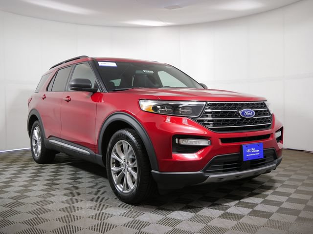 Certified 2020 Ford Explorer XLT w/ Equipment Group 202A AWD/4WD image 1