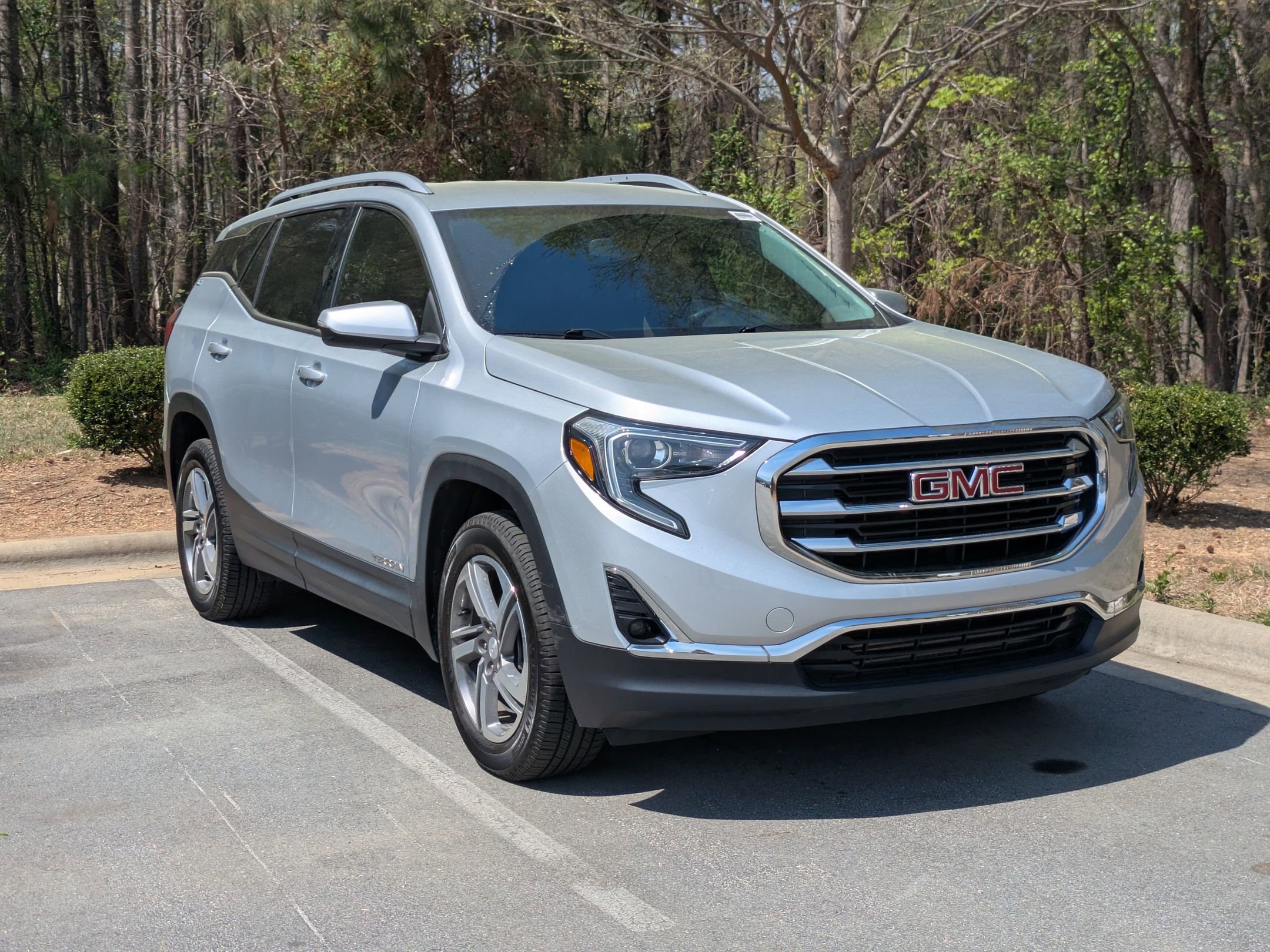 Used 2020 GMC Terrain SLT w/ Preferred Package image 2