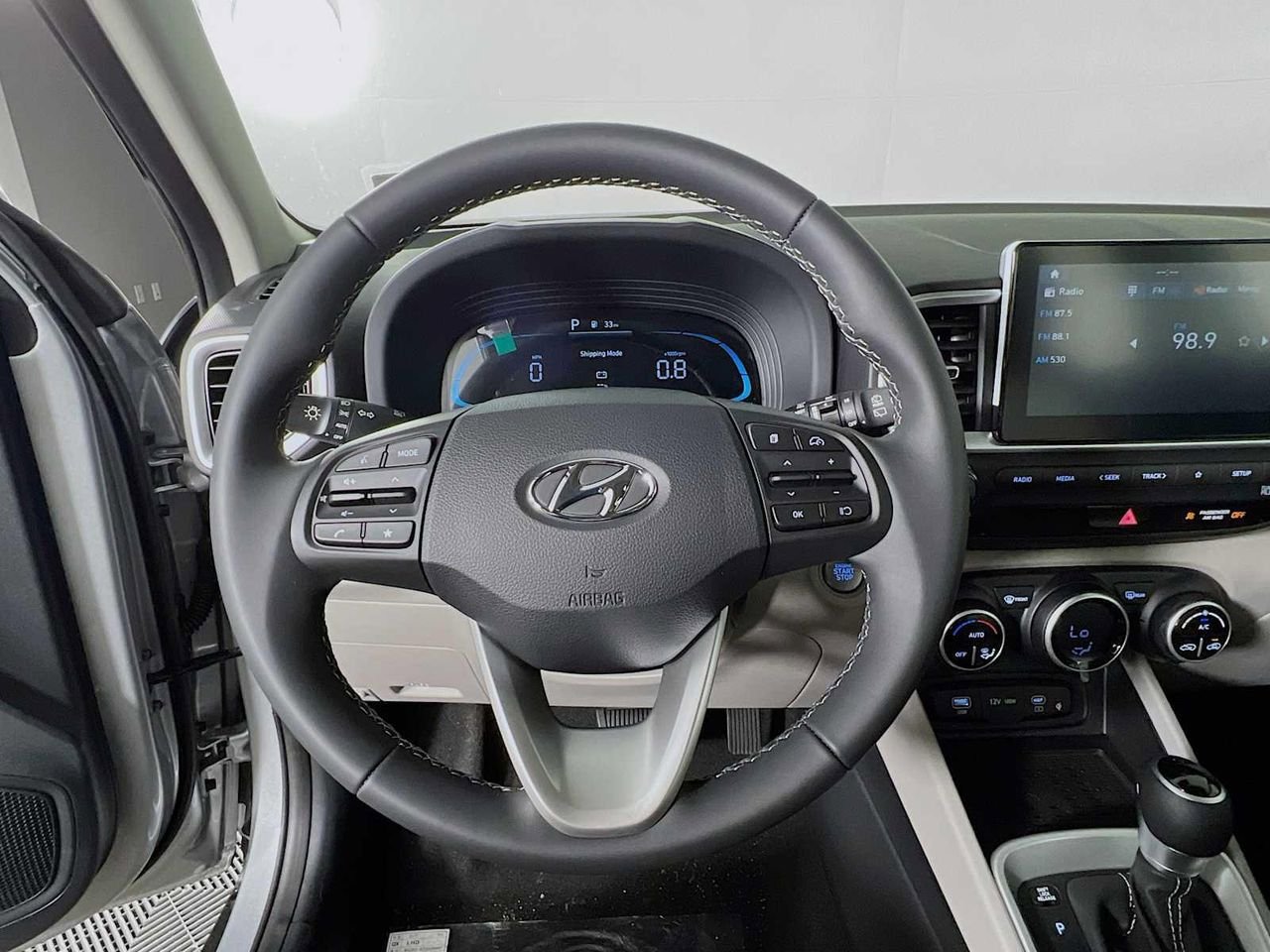 New 2026 Hyundai Venue SEL FWD image 8